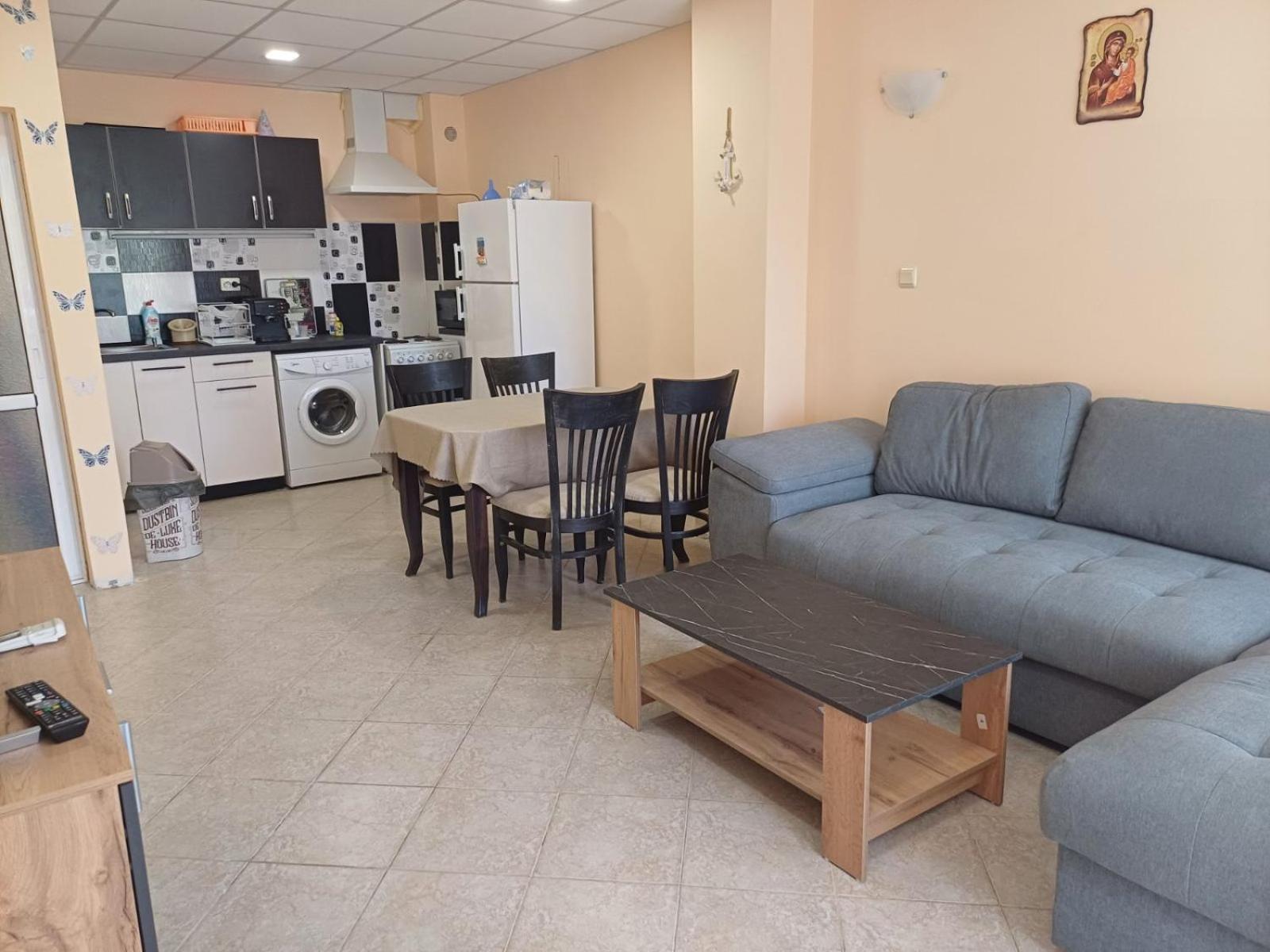 Renta Bg Apartments In Царево Екстериор снимка